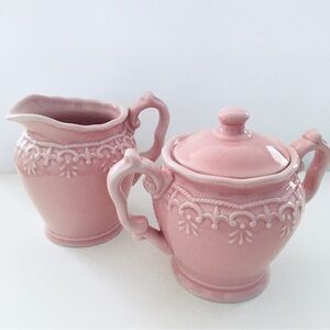 🆕➡️ Pink Decorative Ceramic Sugar and Creamer Set - Elegant Home Art
